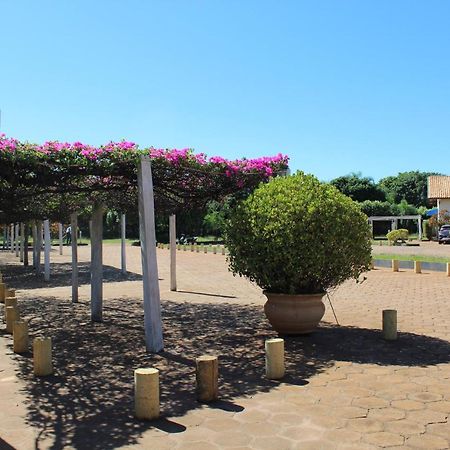 Grandes Lagos Park Hotel Jales Kültér fotó