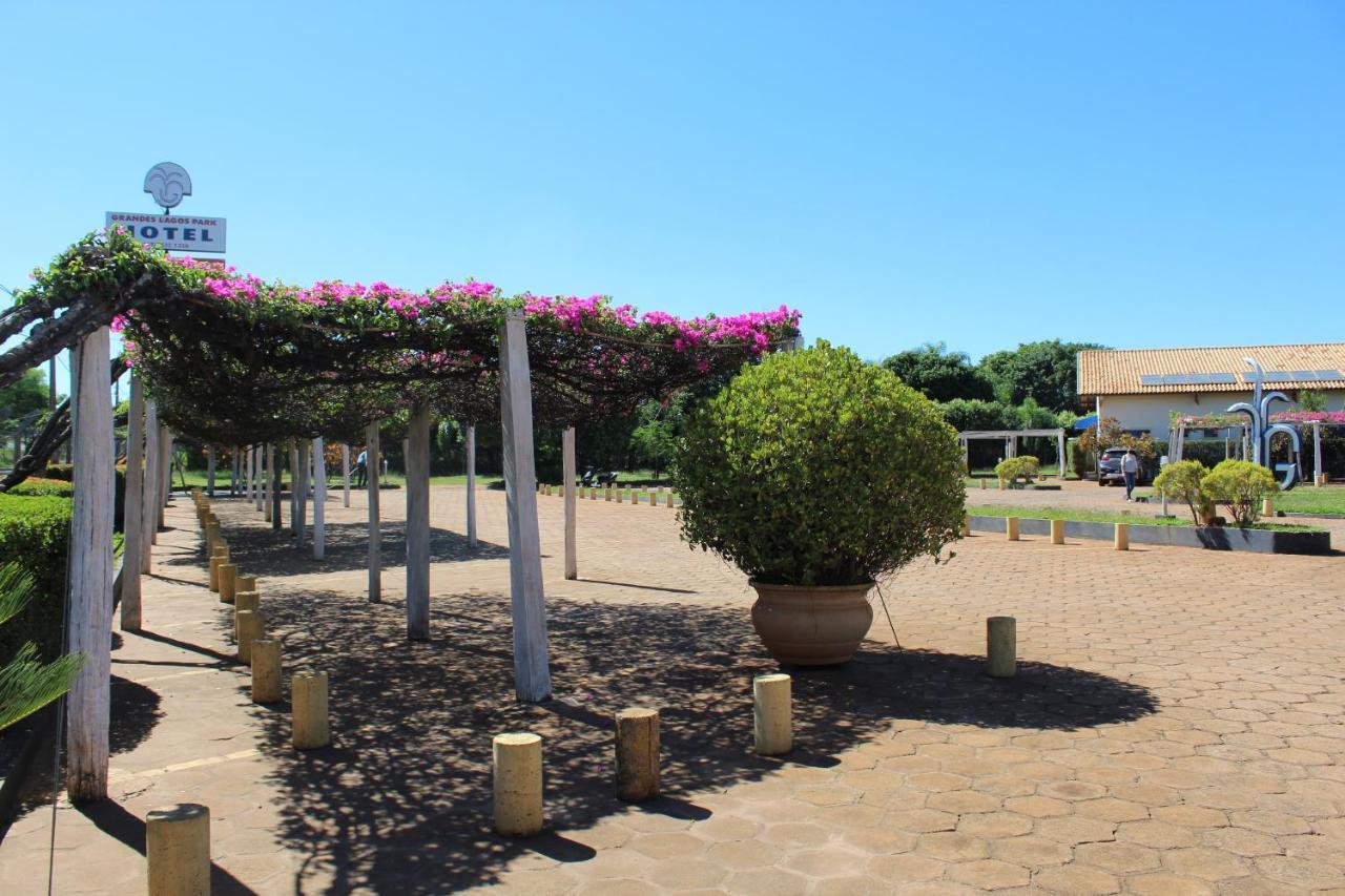 Grandes Lagos Park Hotel Jales Kültér fotó