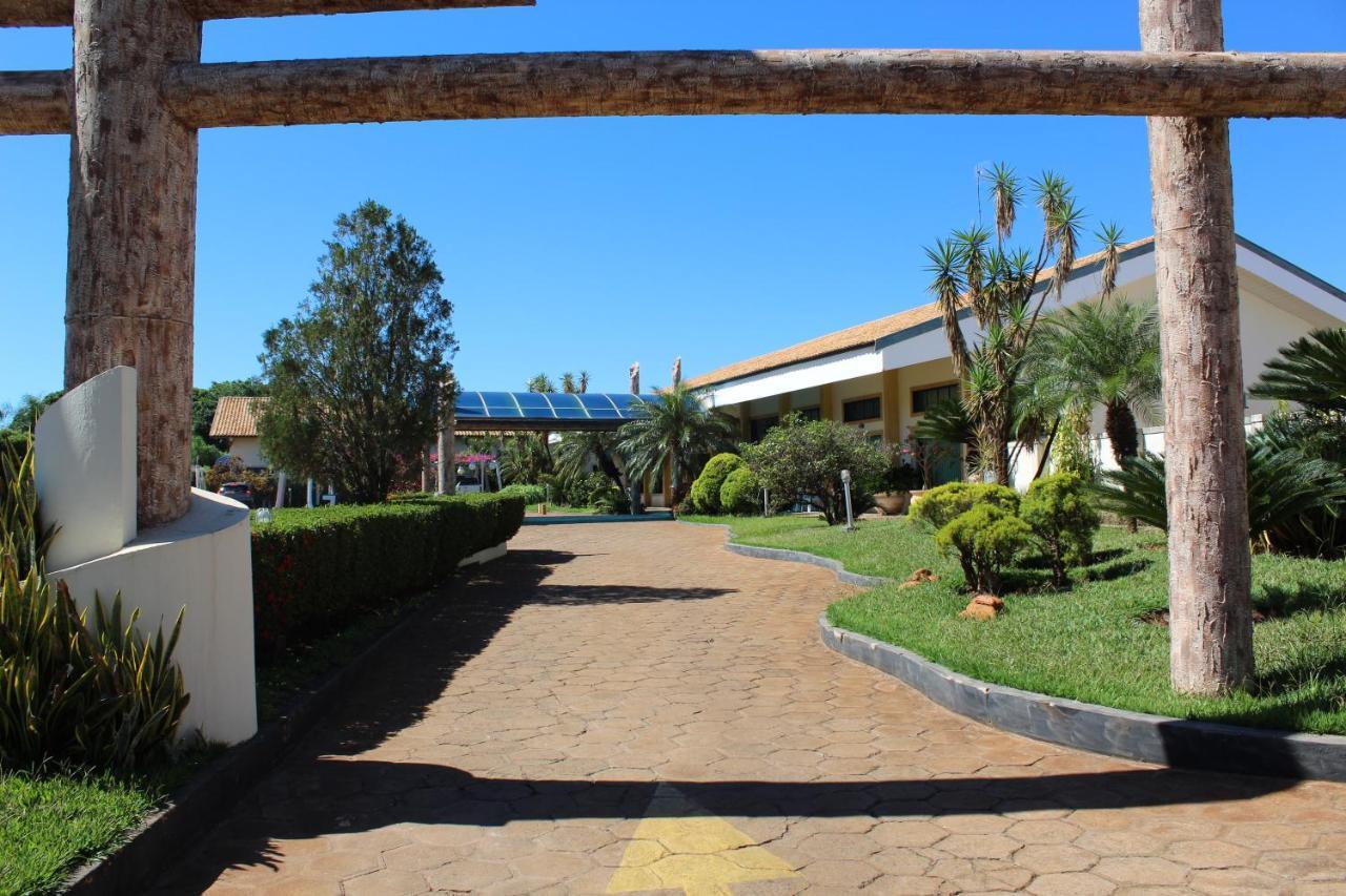 Grandes Lagos Park Hotel Jales Kültér fotó