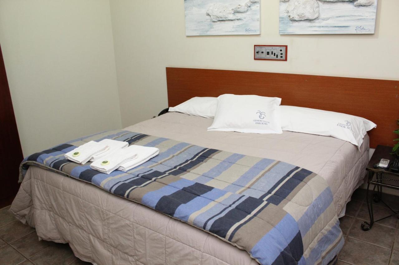 Grandes Lagos Park Hotel Jales Kültér fotó