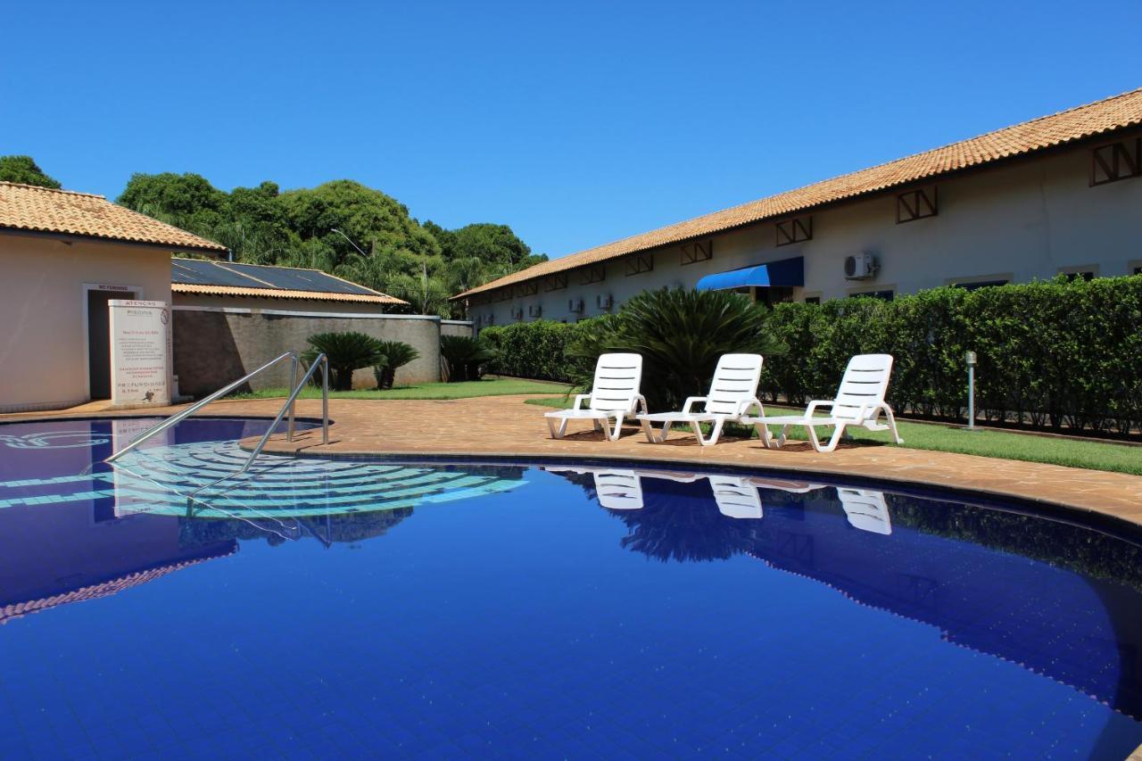 Grandes Lagos Park Hotel Jales Kültér fotó